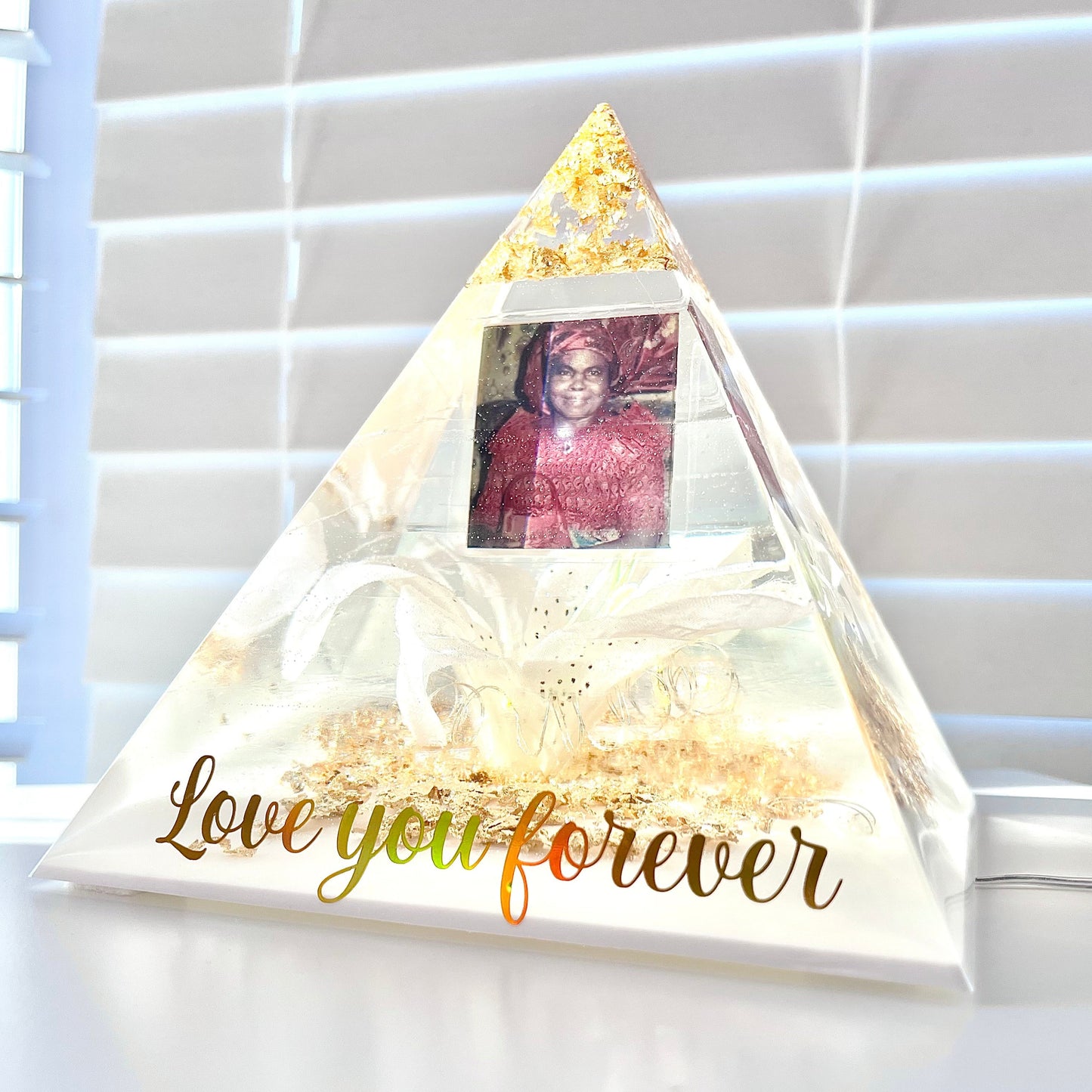 White and Gold Lily Memorial Pyramid Keepsake by ResinByEmilyGB, LED lights and Personalised Vinyl Decal